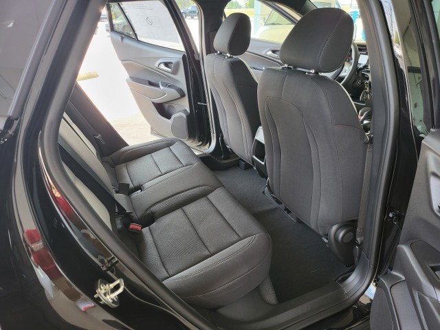 2025 Chevrolet Trax photo 20