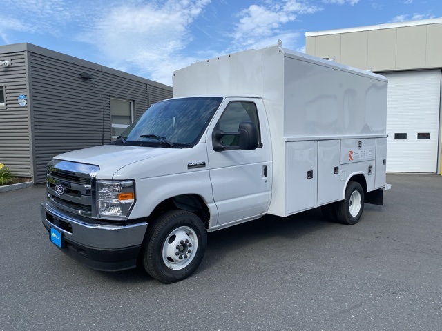 2026 Ford E-350 Base photo 3