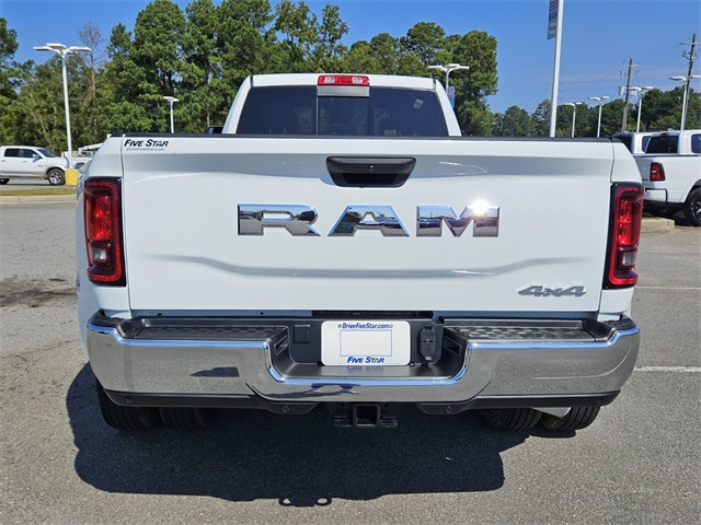 2026 Ram 3500 Tradesman photo 11