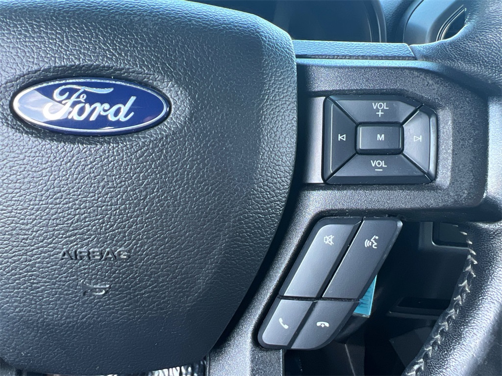 2017 Ford F-150 XLT photo 19