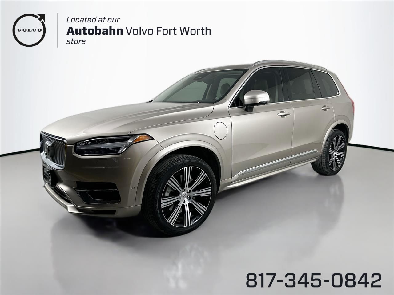 2024 Volvo XC90 Plus's photo