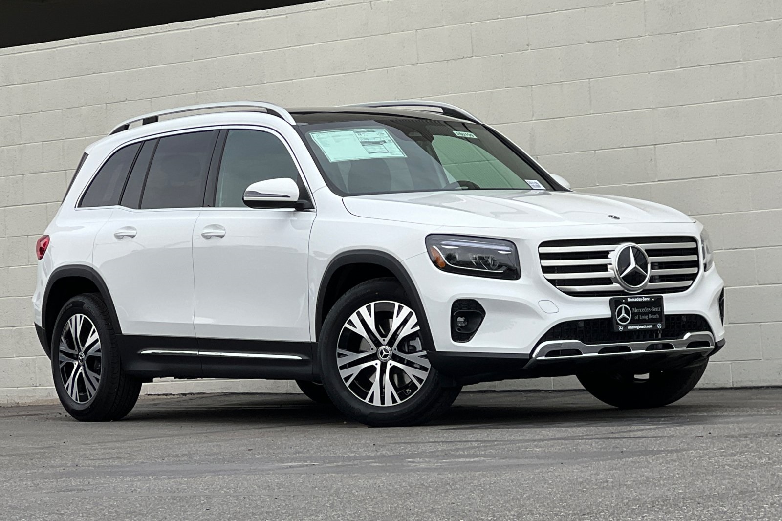 2026 Mercedes Benz GLB 250 photo 2