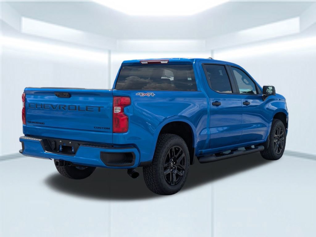 2025 Chevrolet Silverado 1500 Custom photo 5