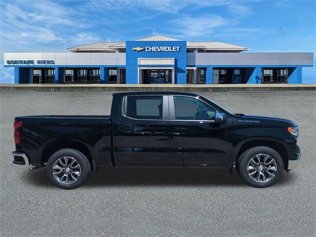 2025 Chevrolet Silverado 1500 LT photo 2