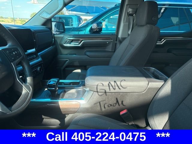 2025 Chevrolet Silverado 1500 RST photo 4