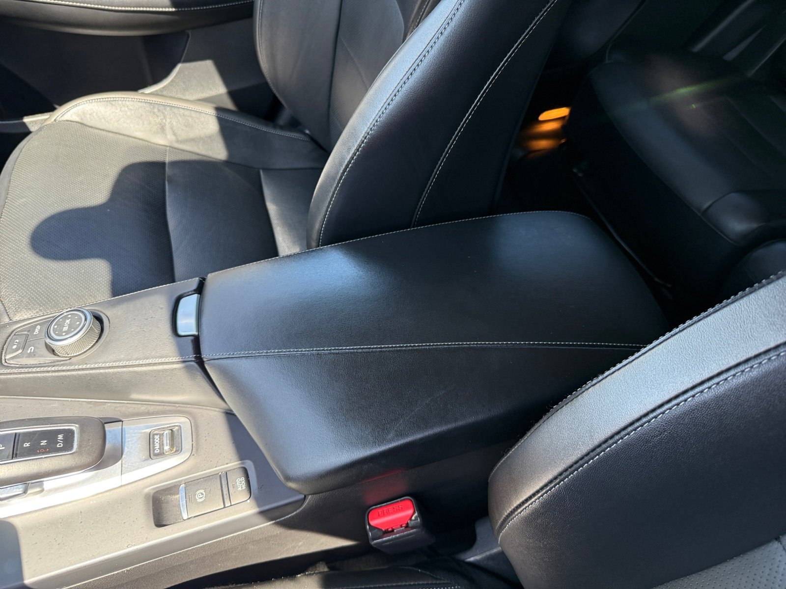 2024 Infiniti QX50 Luxe photo 14