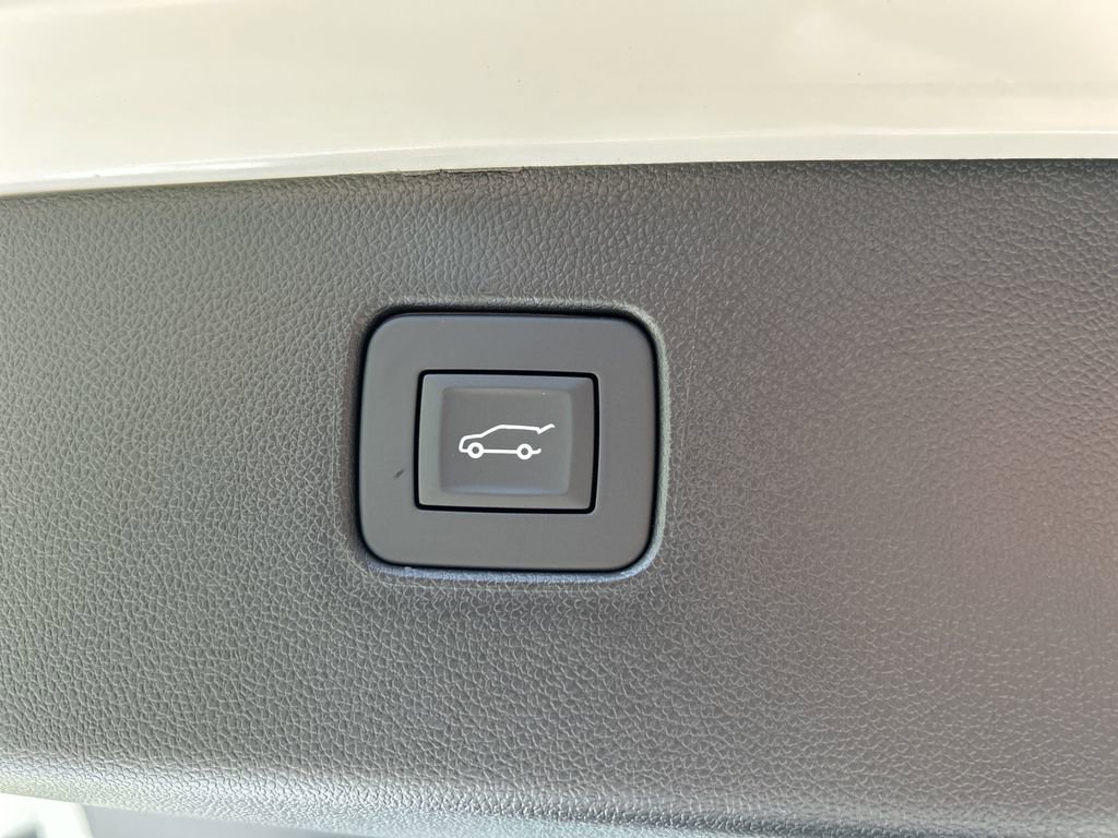 2025 Buick Envista Avenir photo 11