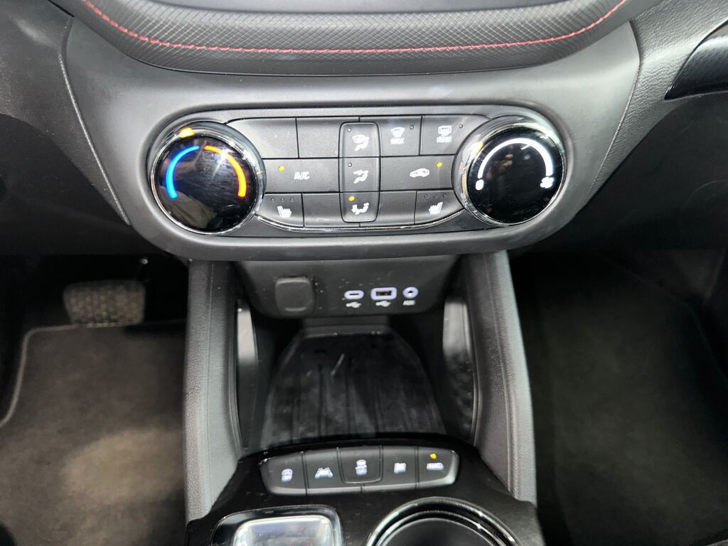 2023 Chevrolet Trailblazer RS photo 12