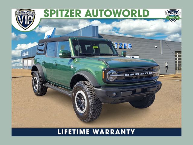 2024 Ford Bronco 4-Door Outer Banks's photo