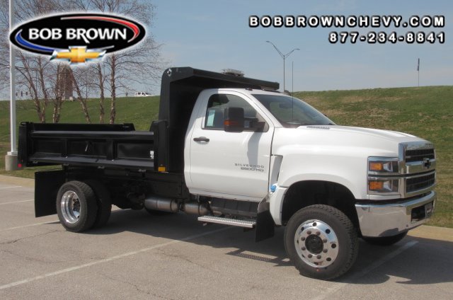 2024 Chevrolet Silverado 4500 Medium Duty Chassis Cab Work Truck's photo
