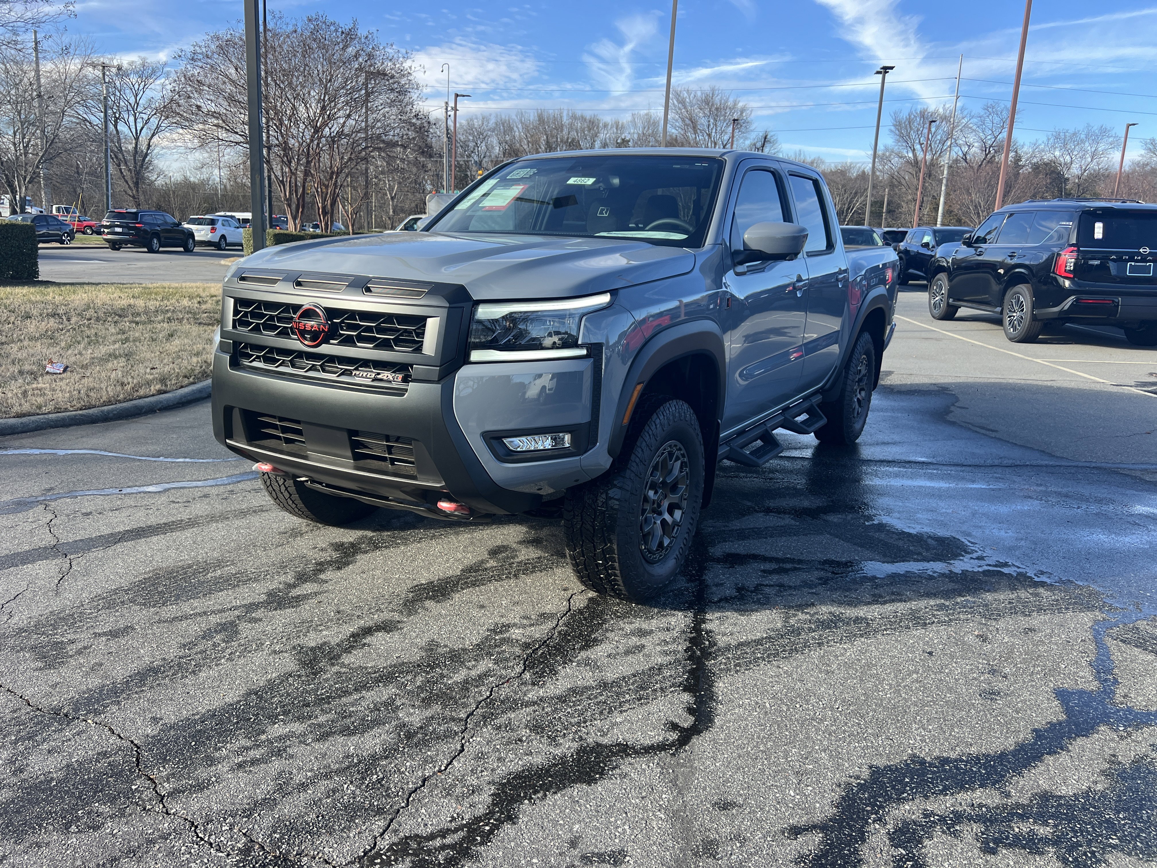 2026 Nissan Frontier PRO-4X's photo