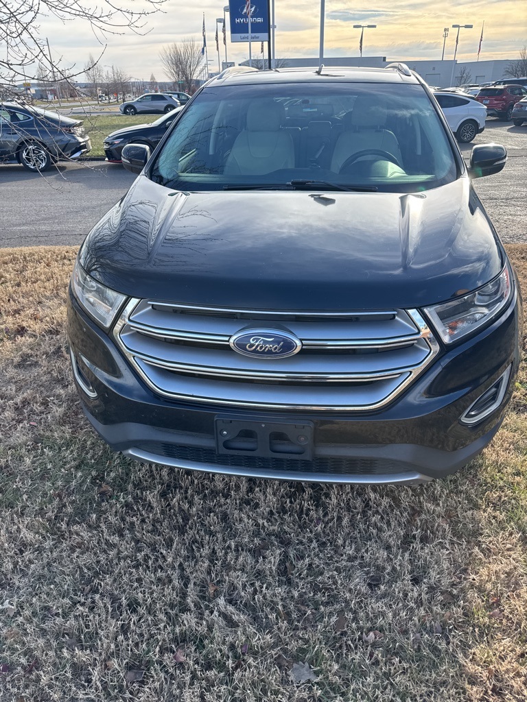 2016 Ford Edge Titanium's photo