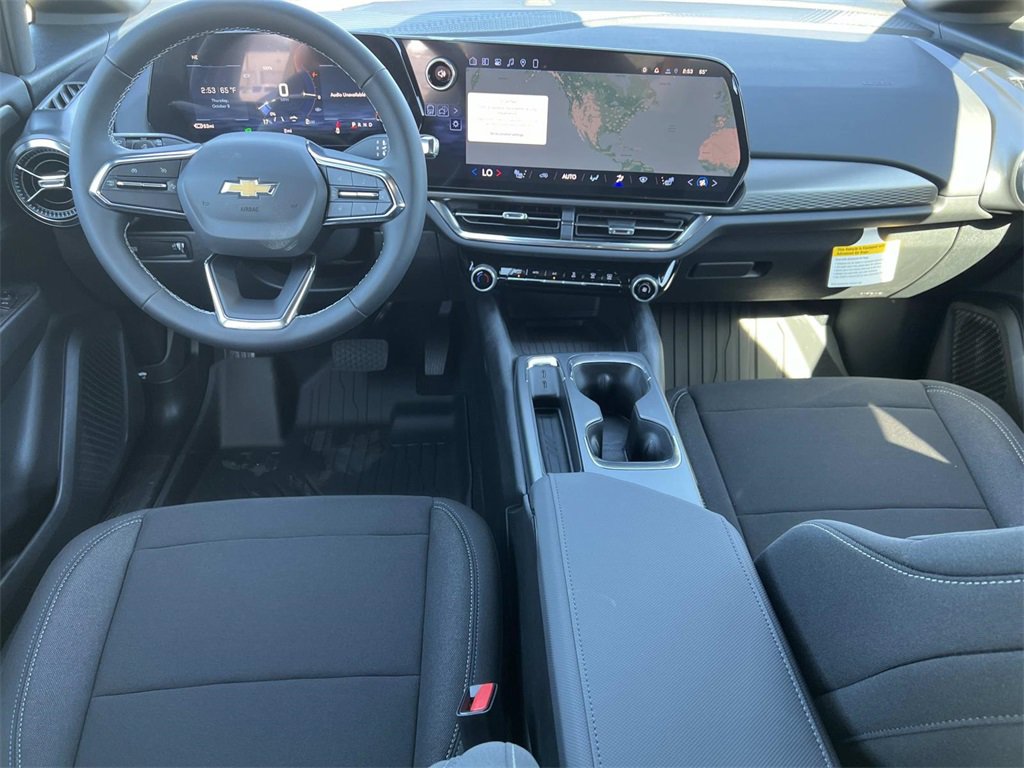2026 Chevrolet Equinox EV 1LT photo 3