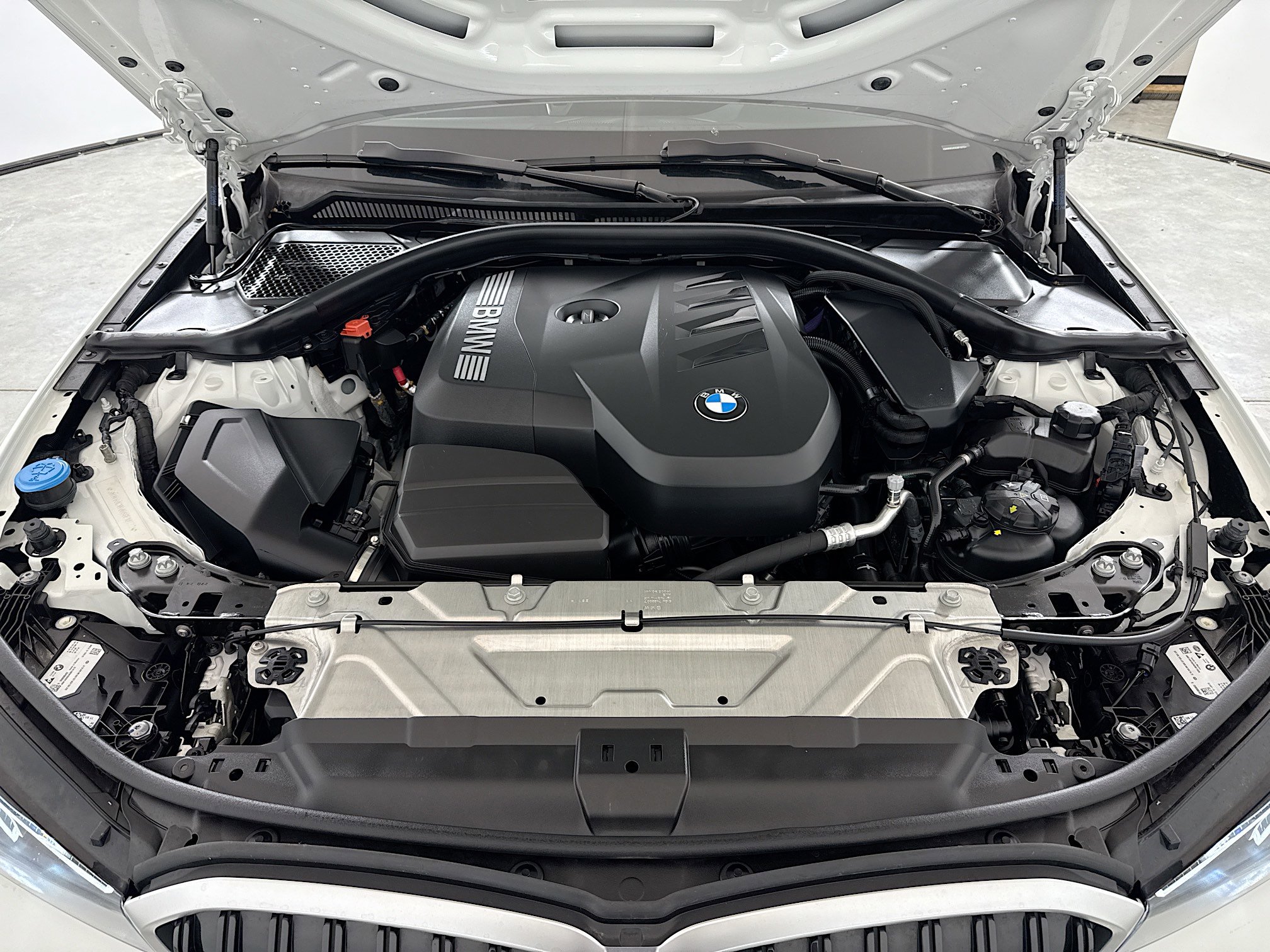2025 Bmw 330i photo 29