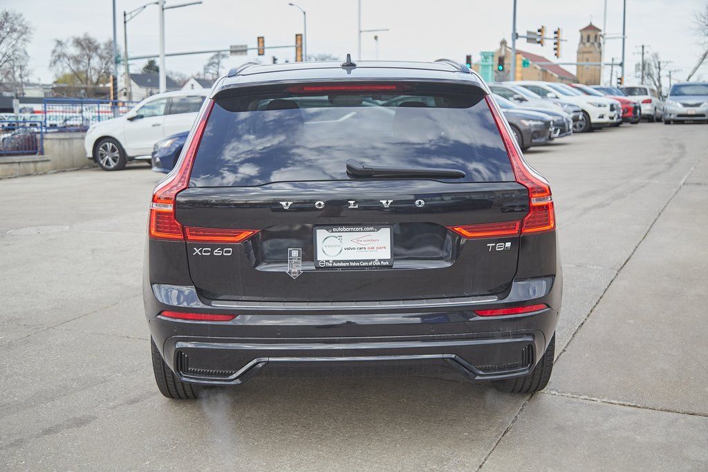 2025 VOLVO XC60 - Image 7