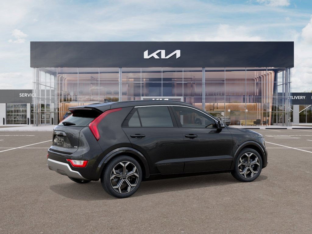 2025 Kia Niro EX Touring photo 5