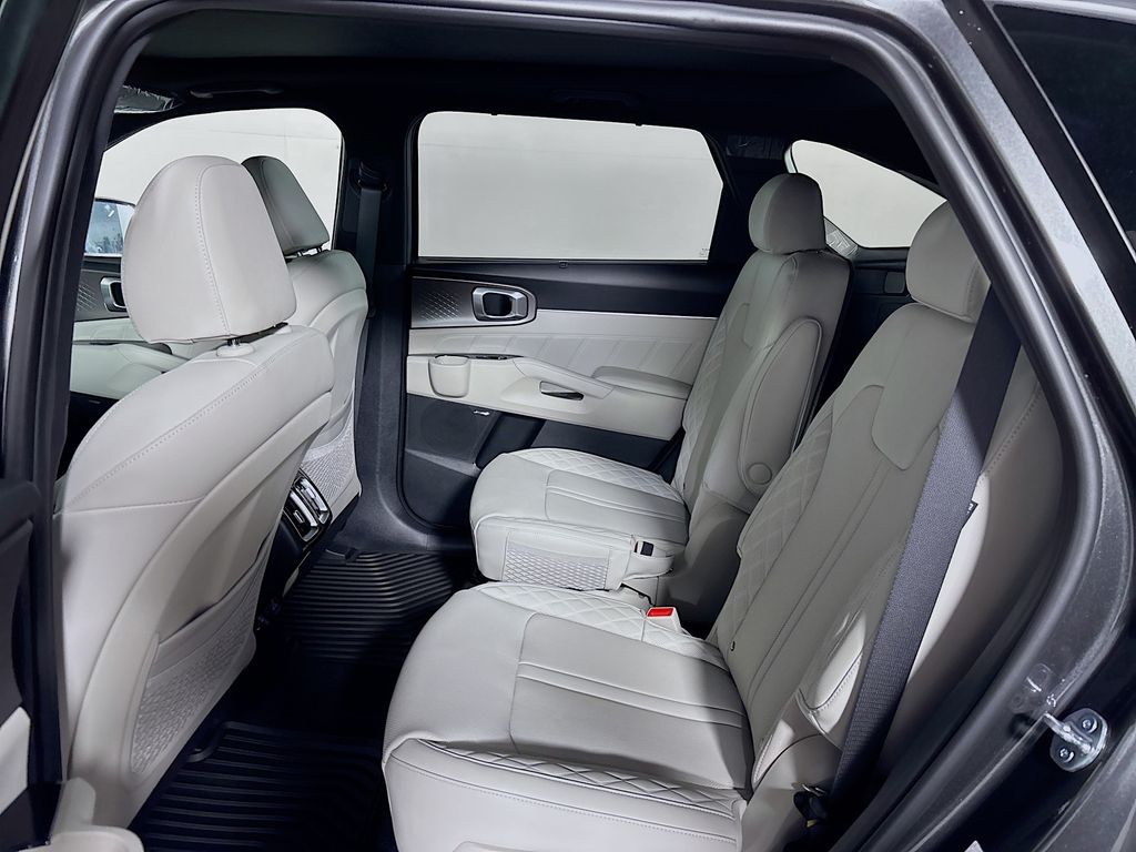 2025 Kia Sorento Hybrid SX Prestige photo 17