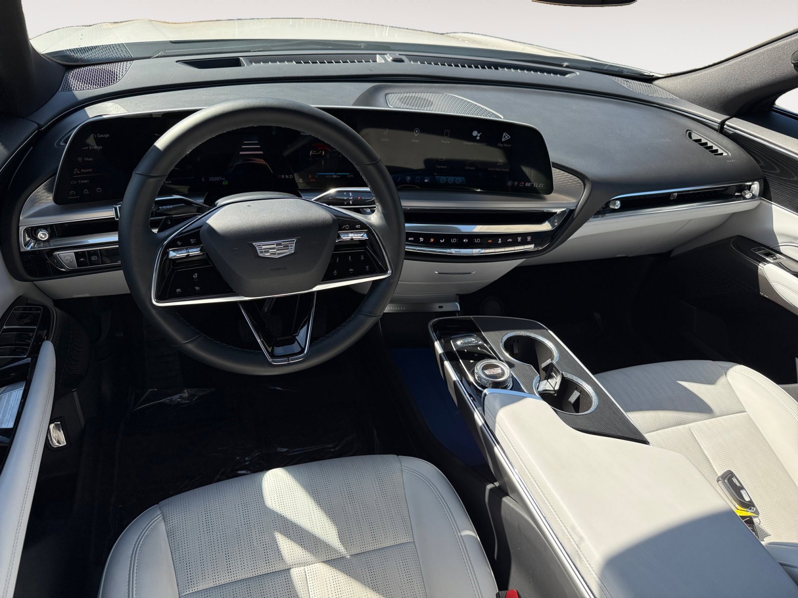 2024 Cadillac Lyriq Sport photo 15