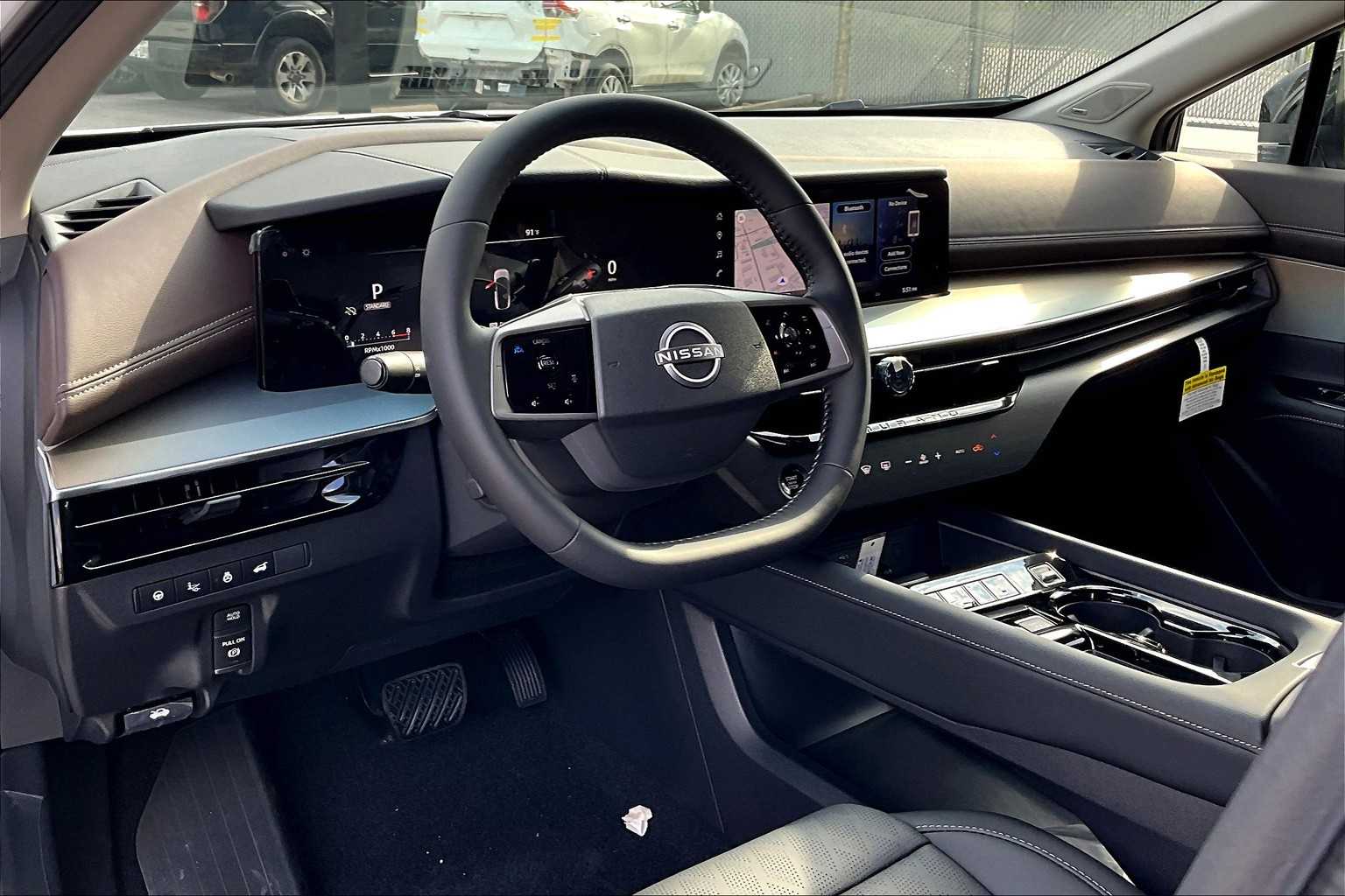 2025 Nissan Murano Platinum photo 8