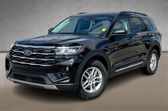 2025 Ford Explorer Active's photo