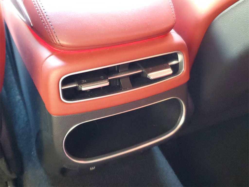 2023 Genesis GV70 3.5T Sport Advanced photo 12