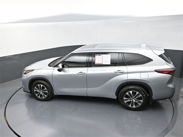 2022 Toyota Highlander XLE photo 21
