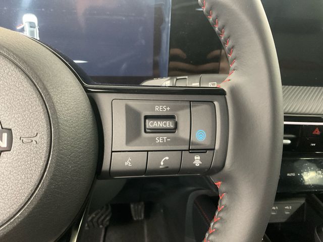 2025 Nissan Kicks SR photo 23
