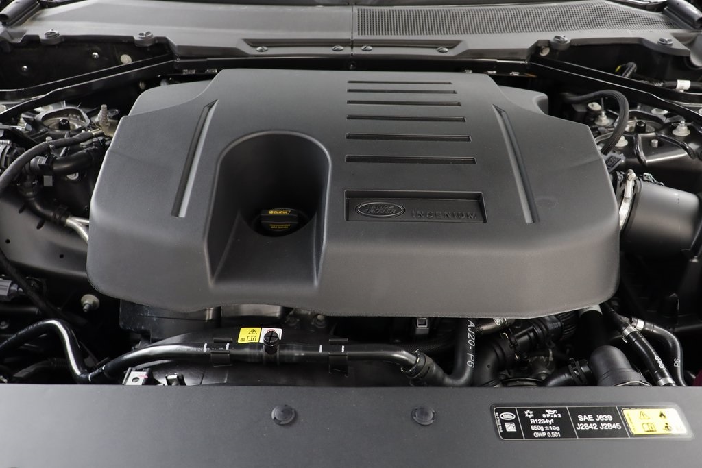 2025 Land Rover Defender 110 X-Dynamic SE photo 23