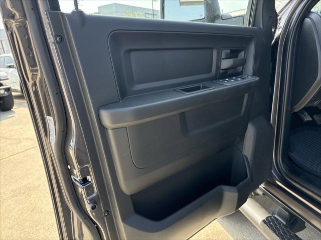 2025 Ram 2500 Tradesman photo 7