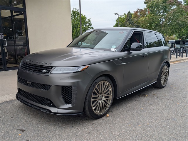 2025 Land Rover Range Rover Sport photo 2