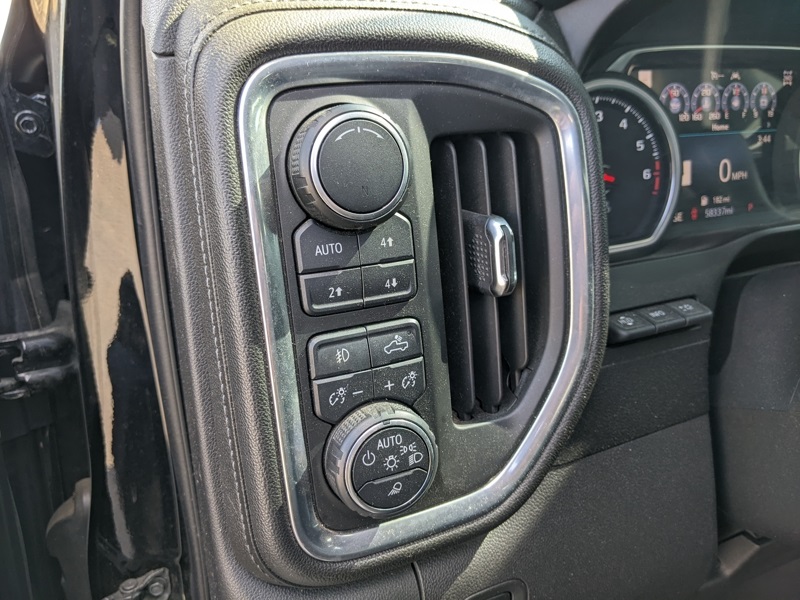 2019 Chevrolet Silverado 1500 High Country photo 11