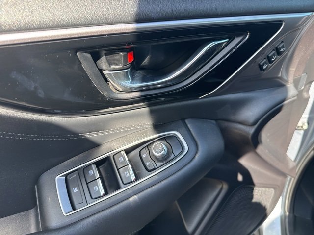2023 Subaru Outback Limited photo 9