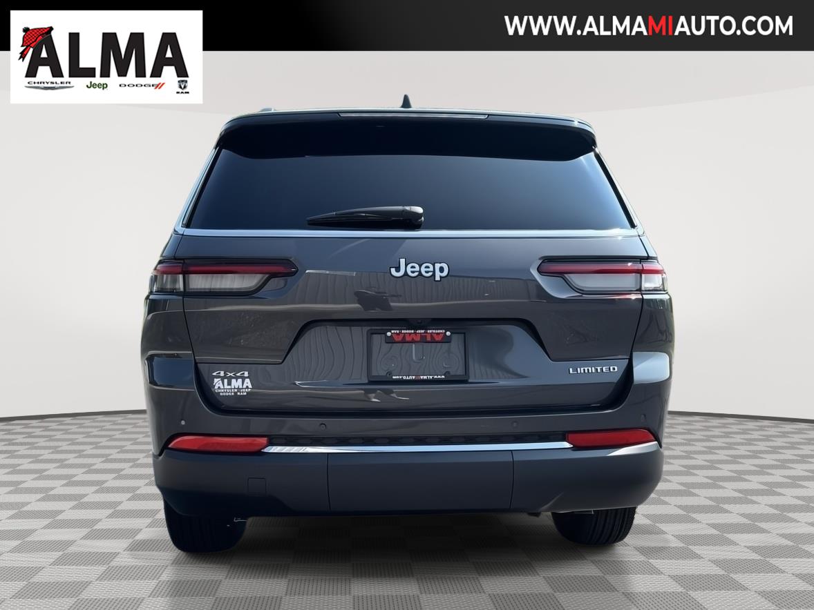 2025 Jeep Grand Cherokee Limited photo 3