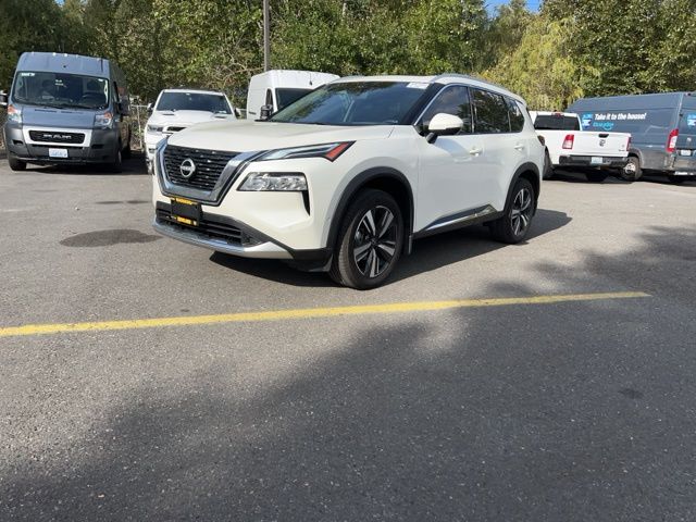 2023 Nissan Rogue Platinum photo 3