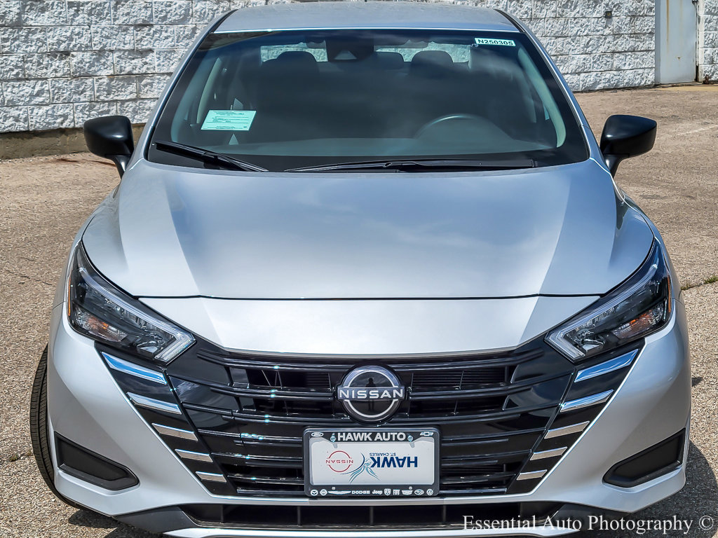 2025 Nissan Versa S photo 4
