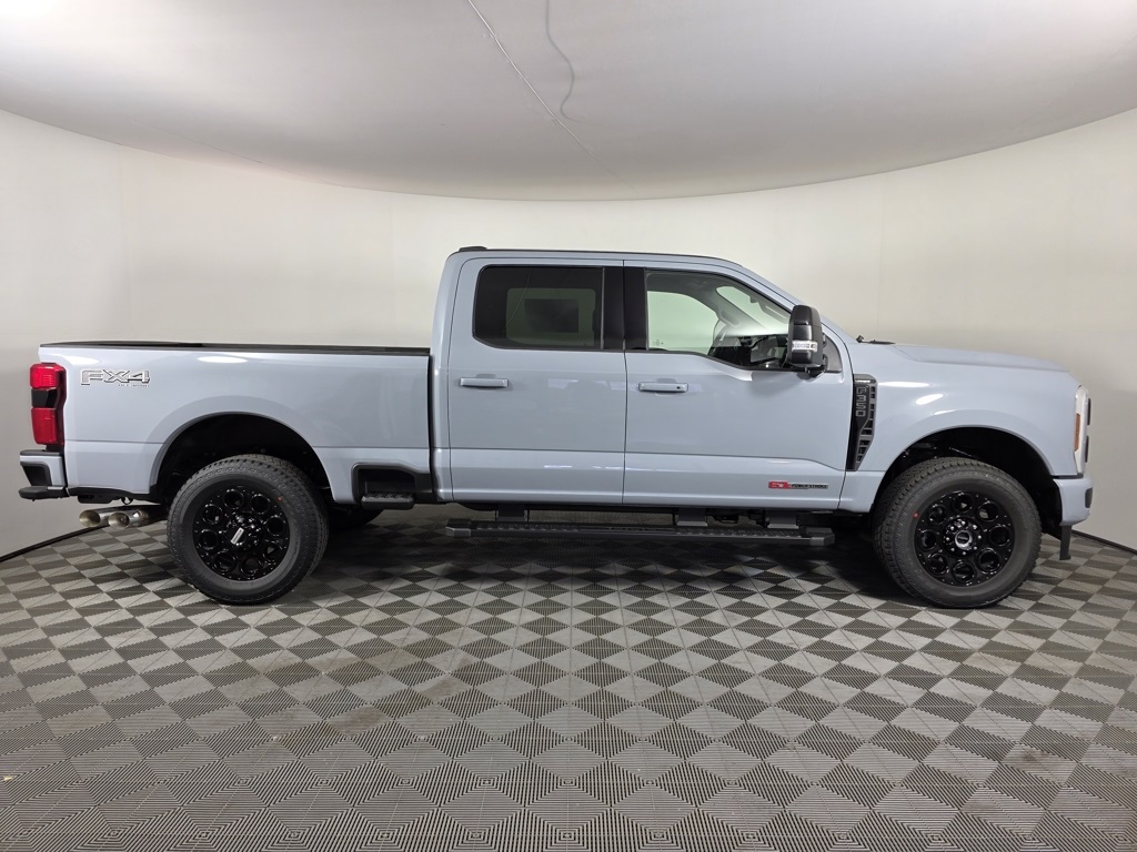 2025 Ford F-350 Lariat photo 10