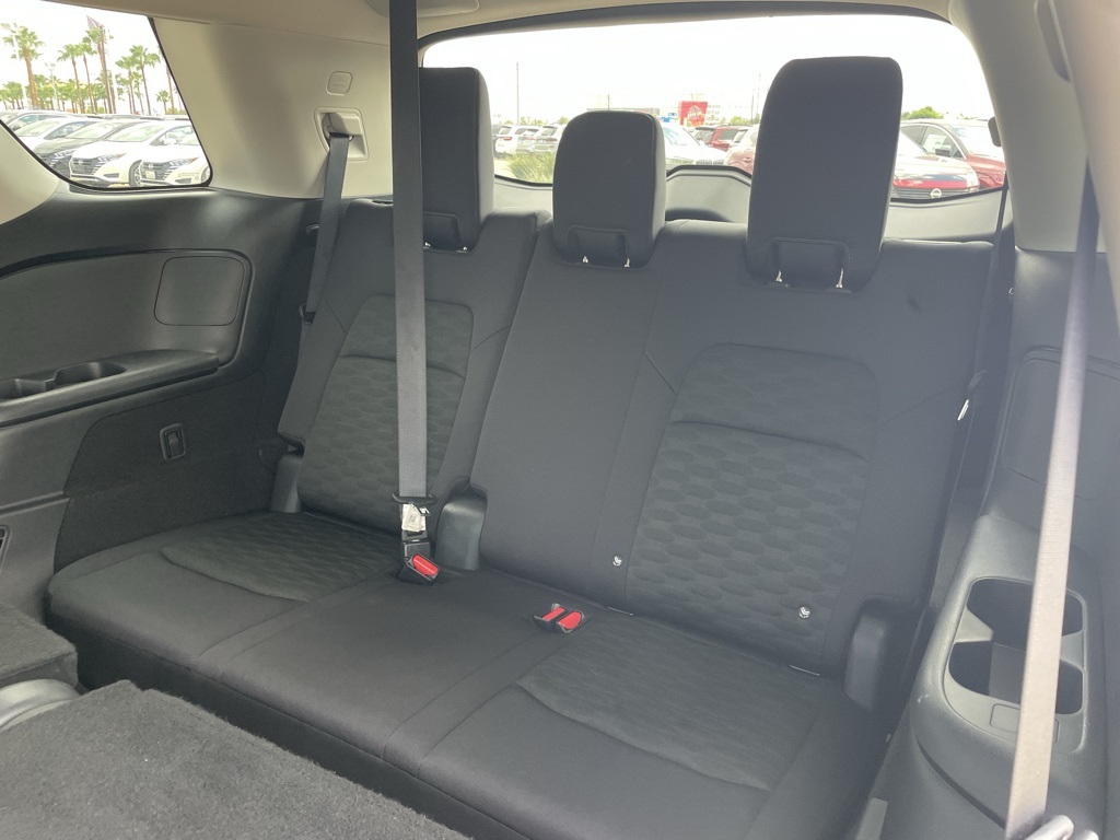 2024 Nissan Pathfinder SV photo 17