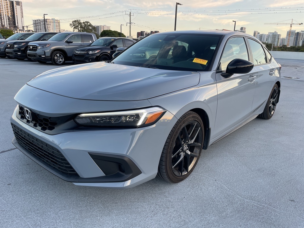 2024 Honda Civic Hatchback Sport's photo