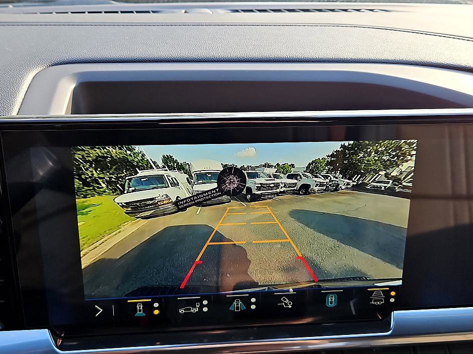 2025 Chevrolet Silverado 2500HD High Country photo 18