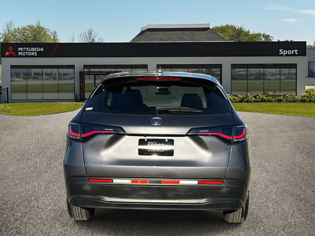 2023 Honda HR-V LX photo 4