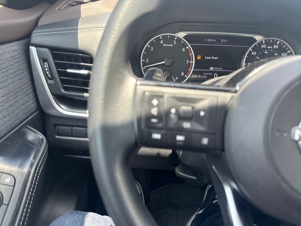 2023 Nissan Rogue SV photo 29
