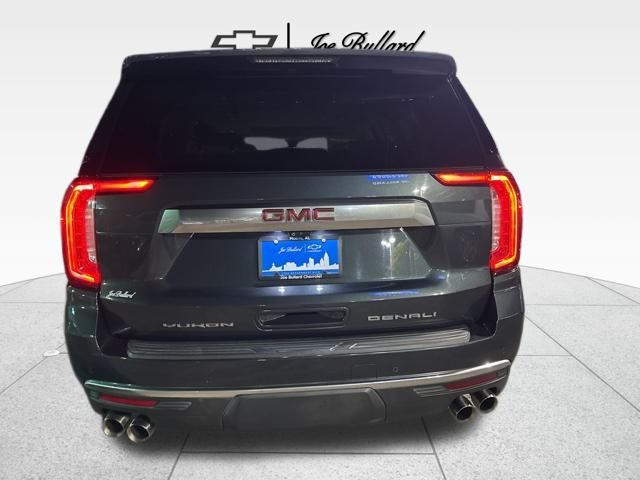 2021 Gmc Yukon Denali photo 3