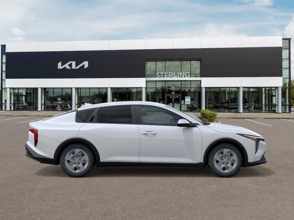 2025 Kia K4 LX photo 6