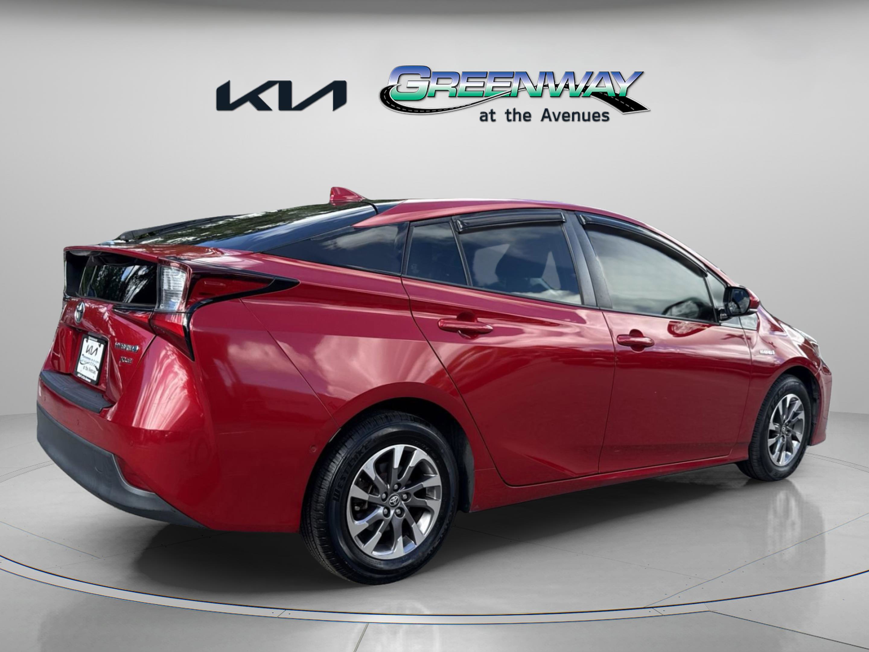 2019 Toyota Prius L Eco photo 4