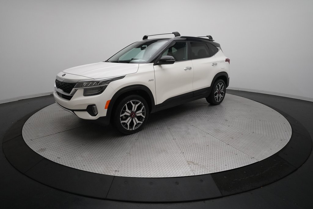 2021 Kia Seltos SX's photo