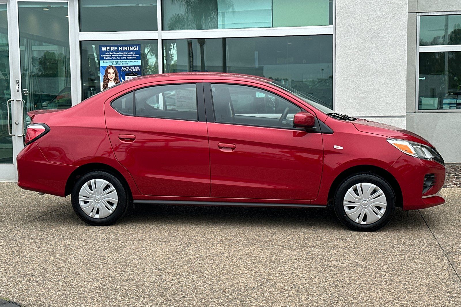 2024 Mitsubishi Mirage G4 ES photo 3
