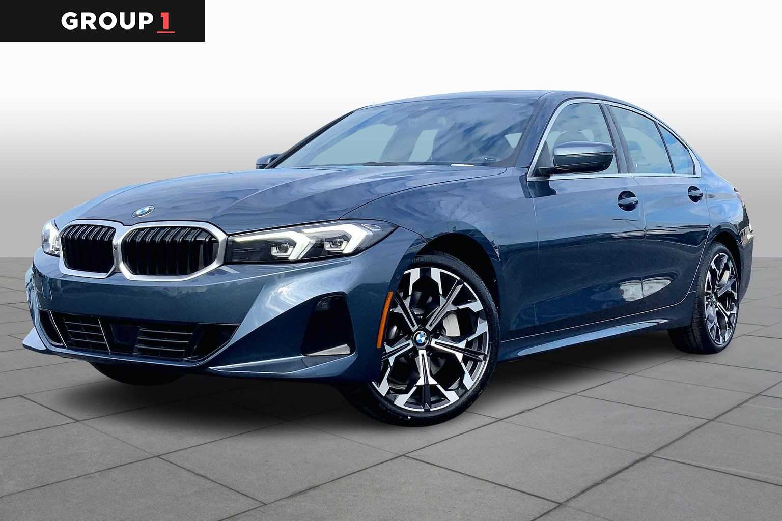 2025 BMW 3 Series 330i's photo