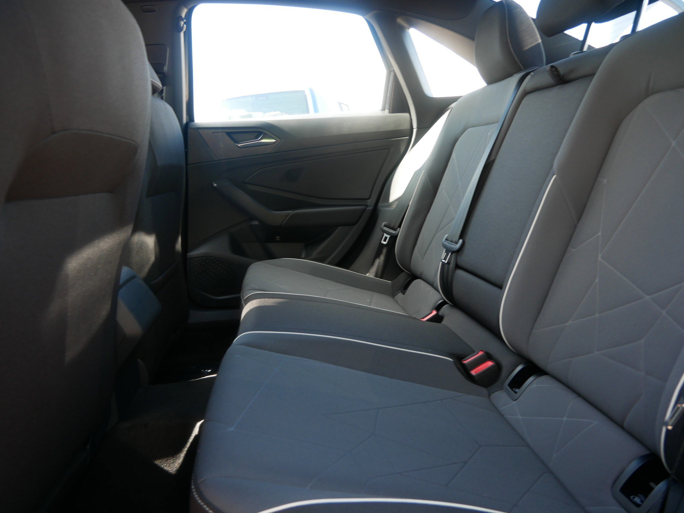 2025 Volkswagen Jetta Sport photo 3