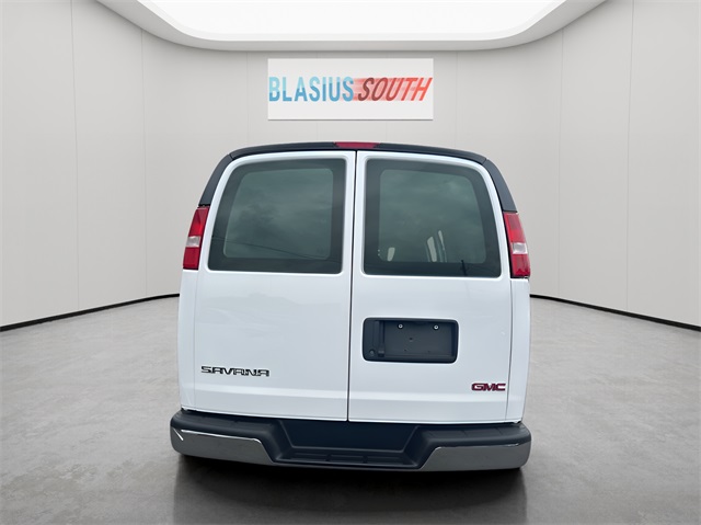 2023 Gmc Savana 2500 Cargo photo 4