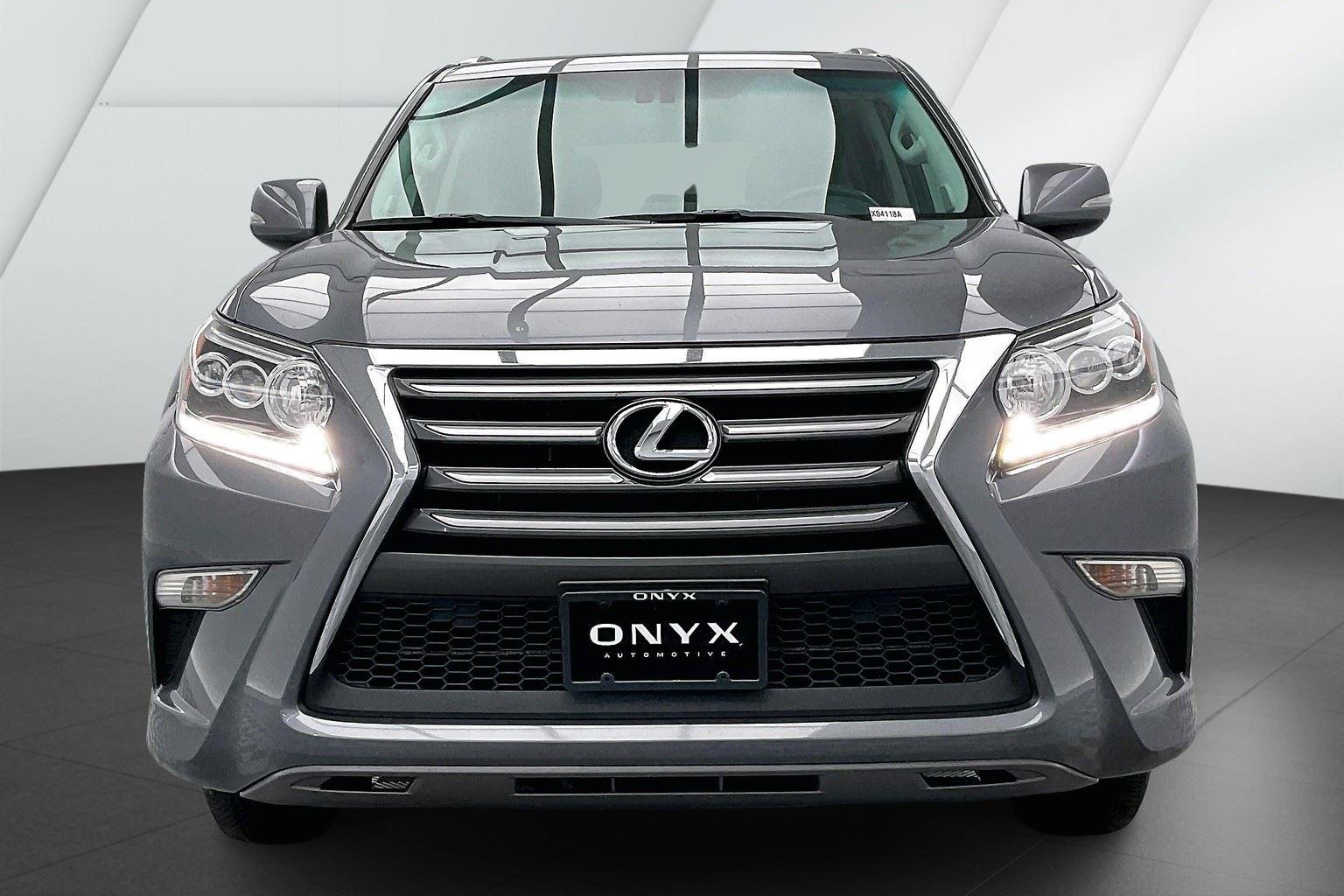 2016 Lexus GX 460 photo 2